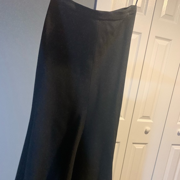 Giambattista Valli Fluted crepe midi skirt - Picture 3 of 8